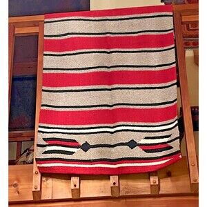 Mayatex Saddle Blanket 30 x 60 Native Arrow Pattern Handwoven Gray Red Black NWT